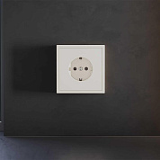 Накладка для розетки с заземлением и защитными шторками, S70 (хлопок) Voltum VLS000713