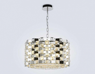 Подвесная люстра с хрусталем Ambrella light High Light LH41001